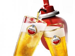 140-jarig bestaan van Amstel komt het biermerk met een nieuwe variant op vaasje: Amstel Nucleation.